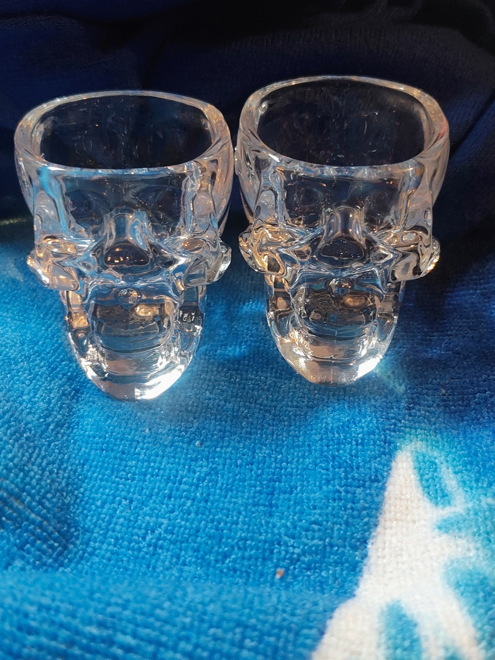 Clear Skull Shot Glasses - Set of 2